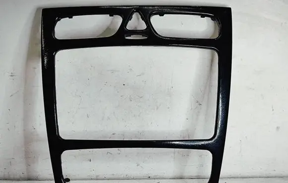 Mercedes-Benz C W203 Radio/GPS head unit trim A2036802539 170501