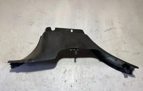 Land Rover Range Rover Sport L494 (B) pillar trim (bottom) CPLA31057A
