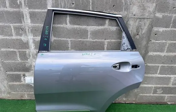 KIA Niro Rear door 