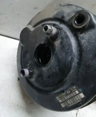 Opel Insignia A Brake booster 13228187