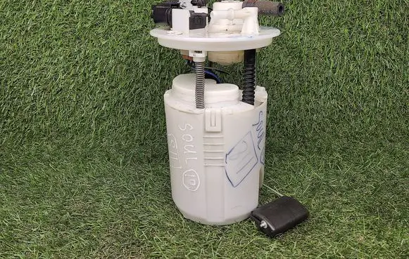 KIA Soul In-tank fuel pump 311102K600 083001470