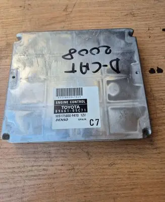 Toyota Avensis T250 Engine control unit/module 8966105C71 1758009410 MB1758009410