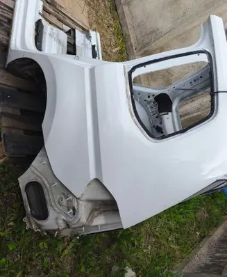 Rear quarter panel