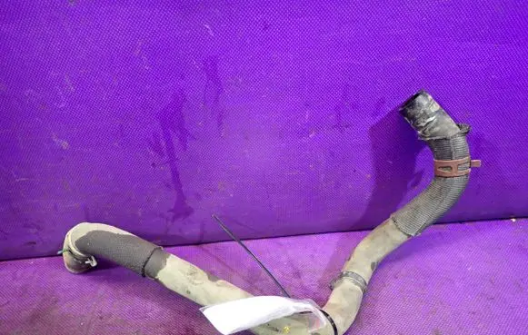 Renault Kangoo II Engine coolant pipe/hose