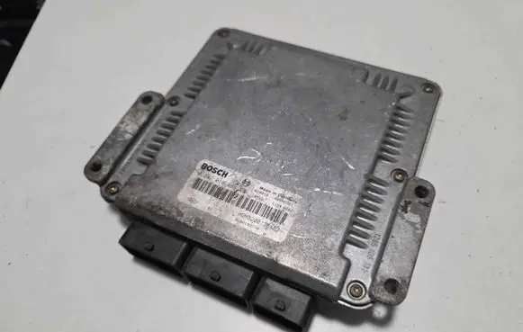 Renault Laguna II Engine control unit/module 0281010482