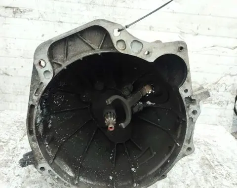 Iveco Daily 40.8 Manual 5 speed gearbox 8868913