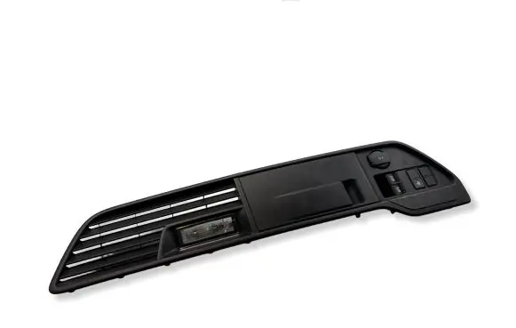 Volkswagen Touareg II Trunk/boot lower side trim panel 7P6867748 7P6867937 7P6868248B