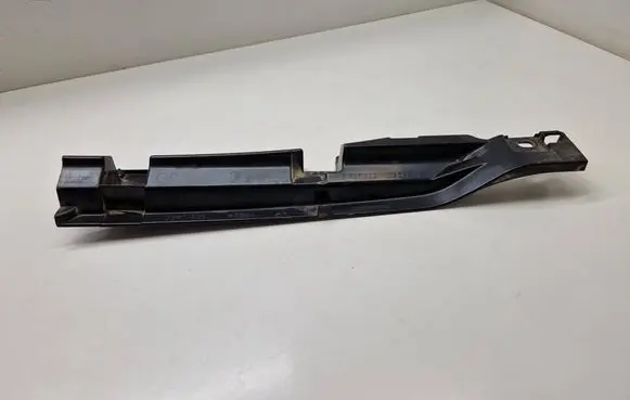 BMW i4 Sill supporting ledge 8737089