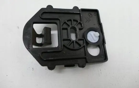 Citroen C3 Picasso Rear bumper mounting bracket 9685144280