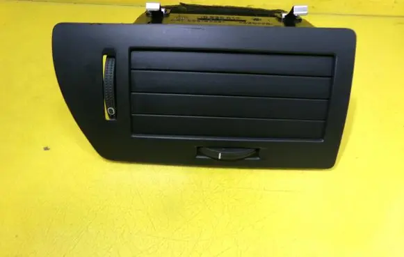 Opel Astra H Dashboard side air vent grill/cover trim 13228917