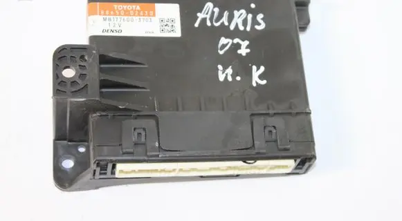 Toyota Auris 150 Air conditioning/heating control unit 8865002430