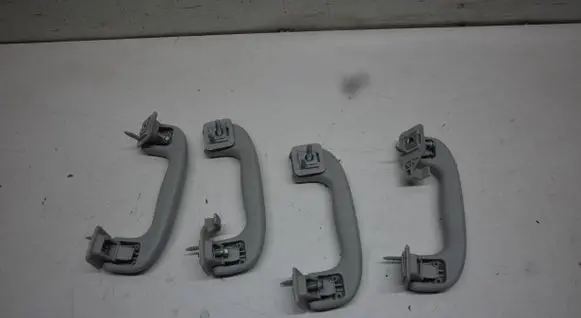 Opel Astra J A set of handles for the ceiling 5354924