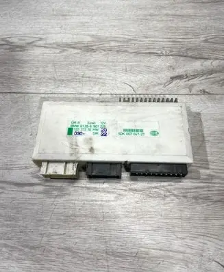 BMW 5 E39 Comfort/convenience module 6901225 61356901225 12037310