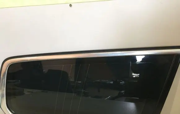 Volvo V70 Rear side window 30716747 30716749