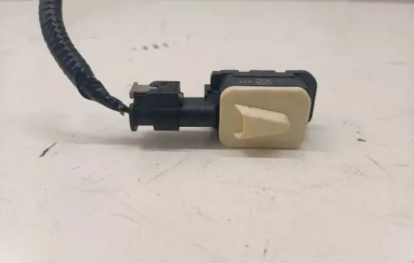Subaru Forester SK Airbag deployment crash/impact sensor 98237SJ030