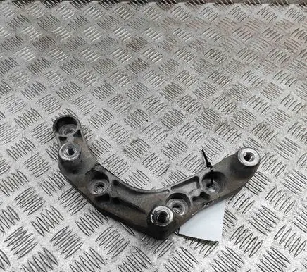 Mercedes-Benz CLS C257 Other engine bay part A6420140600