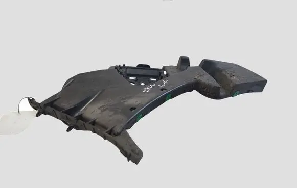 Volvo V40 Rear bumper mounting bracket 31395103