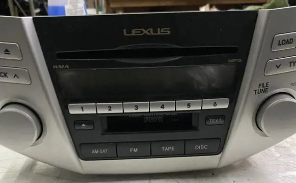 Lexus RX 330 - 350 - 400H Radio/CD/DVD/GPS head unit 8612048A20