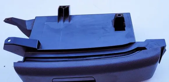 Volkswagen Touran I Glove box 1K0882599B