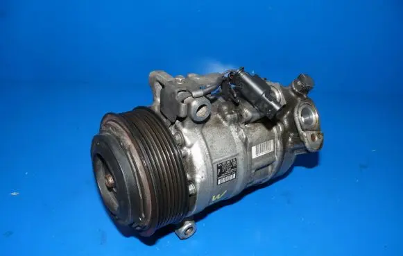 Mercedes-Benz C W205 Air conditioning (A/C) compressor (pump) A0008303102