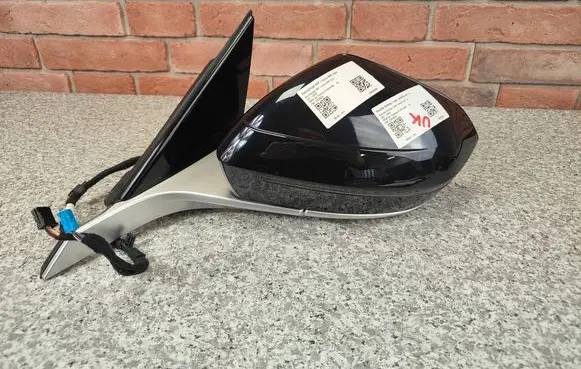 BMW i5 G60 Front door electric wing mirror 5A841A7
