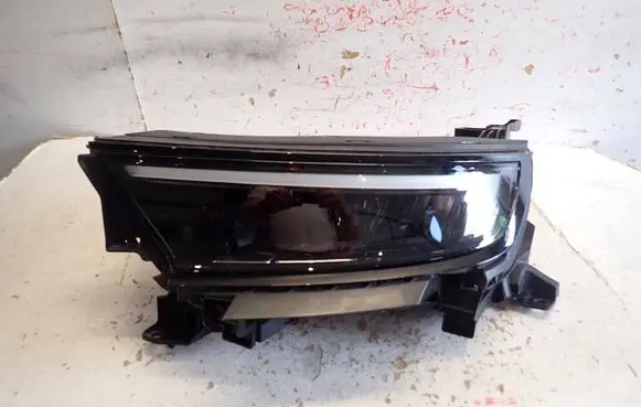Opel Mokka B Headlight/headlamp 9847939680 368158932