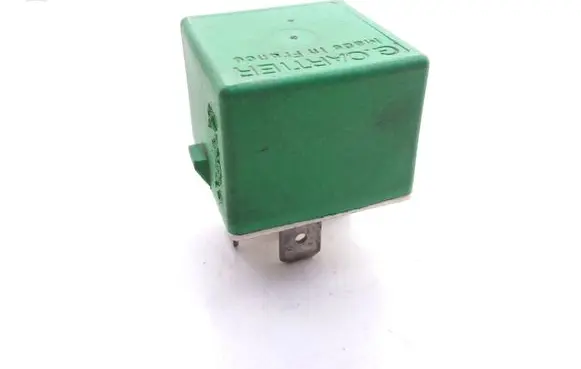 Citroen Xsara Picasso Hazard warning light relay 35A03531