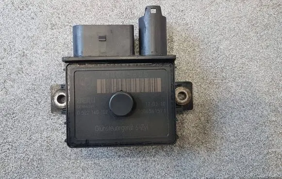 BMW X5 E70 Glow plug pre-heat relay 7800156 780015605 0522140102