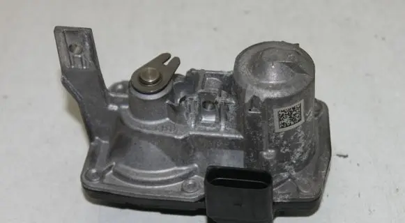 Audi A6 S6 C8 4K Intake manifold valve actuator/motor 52812801