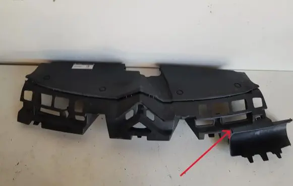 Citroen C4 I Picasso Rear bumper lower part trim 9654198680