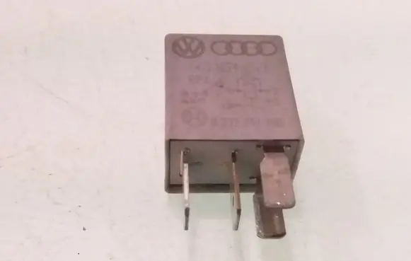 Volkswagen PASSAT B6 Other relay 1K0951253 0332011100 449