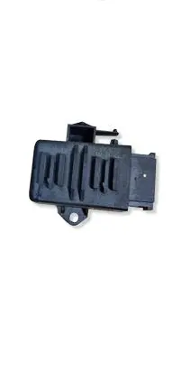 Volkswagen Jetta VI Seat heating relay 5K0959772