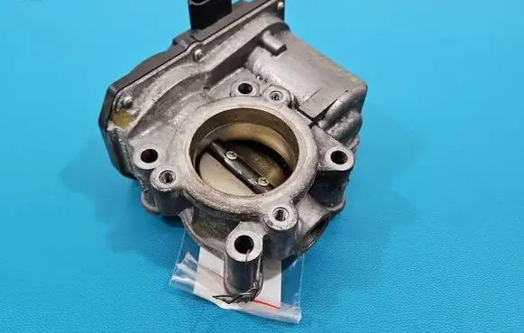 Renault Megane III Throttle body valve H8200794258 IMPRK1573449