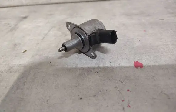 BMW 5 F10 F11 Hydraulic servotronic pressure valve 7882340118