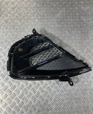 KIA Pro Cee'd III Front bumper lower grill 86552J7LA0 20250325