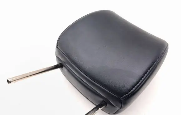 Mazda CX-7 Front seat headrest 