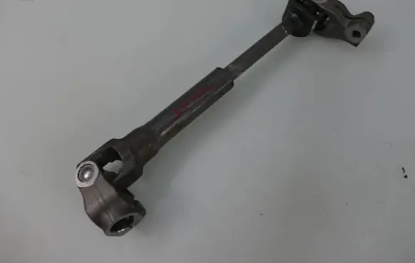 Nissan Qashqai Steering wheel axle