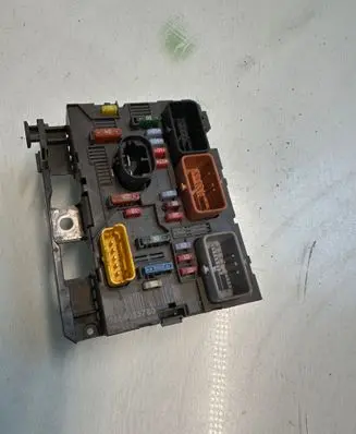 Peugeot 207 BSM Control unit 9664055780