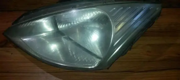 Ford Focus Headlight/headlamp xs4h306