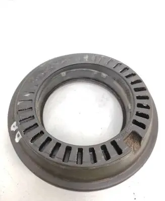 Volkswagen PASSAT B8 Front upper strut mount 5Q0412249E