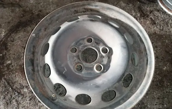 Seat Alhambra (Mk1) R15 steel rim 7M0601027A