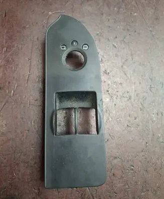 Audi A2 Front door window switch trim E040313023