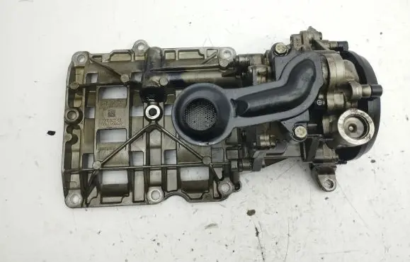 BMW 5 F10 F11 Oil pump 