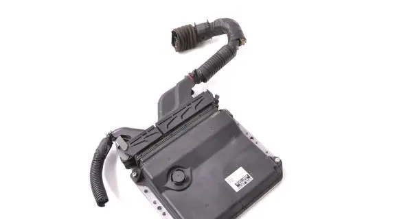Lexus CT 200H Engine control unit/module 8966176180 2756003270