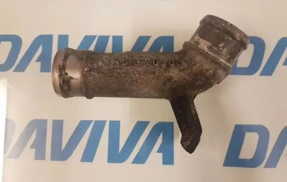 Mercedes-Benz E AMG W210 Engine coolant pipe/hose A6132030015
