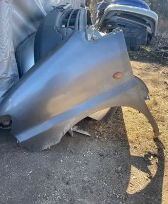 Hyundai H-100 Fender