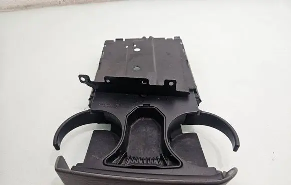 Chrysler Grand Voyager IV Cup holder 0RR44TRMAE