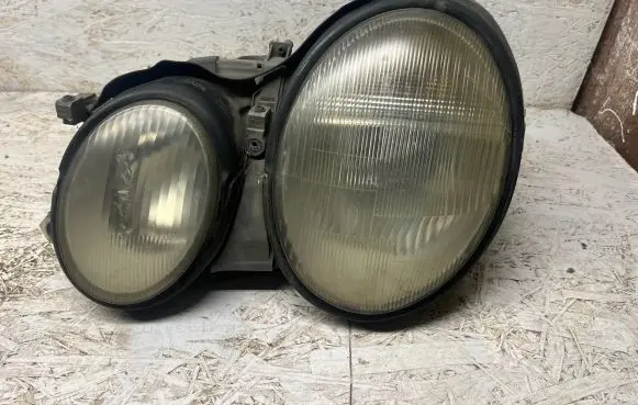 Mercedes-Benz CLK A208 C208 Headlight/headlamp PV21W1156NA