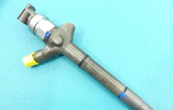 Toyota Avensis T250 Fuel injector 23670-0R190 IMPRK1252369