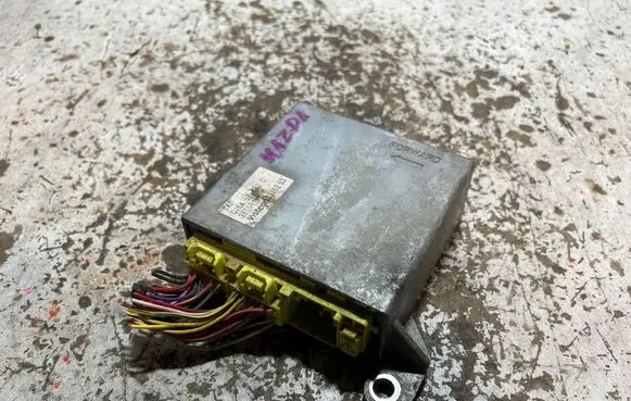 Mazda 6 Airbag control unit/module GJ6A57K30C 3326253 3E166
